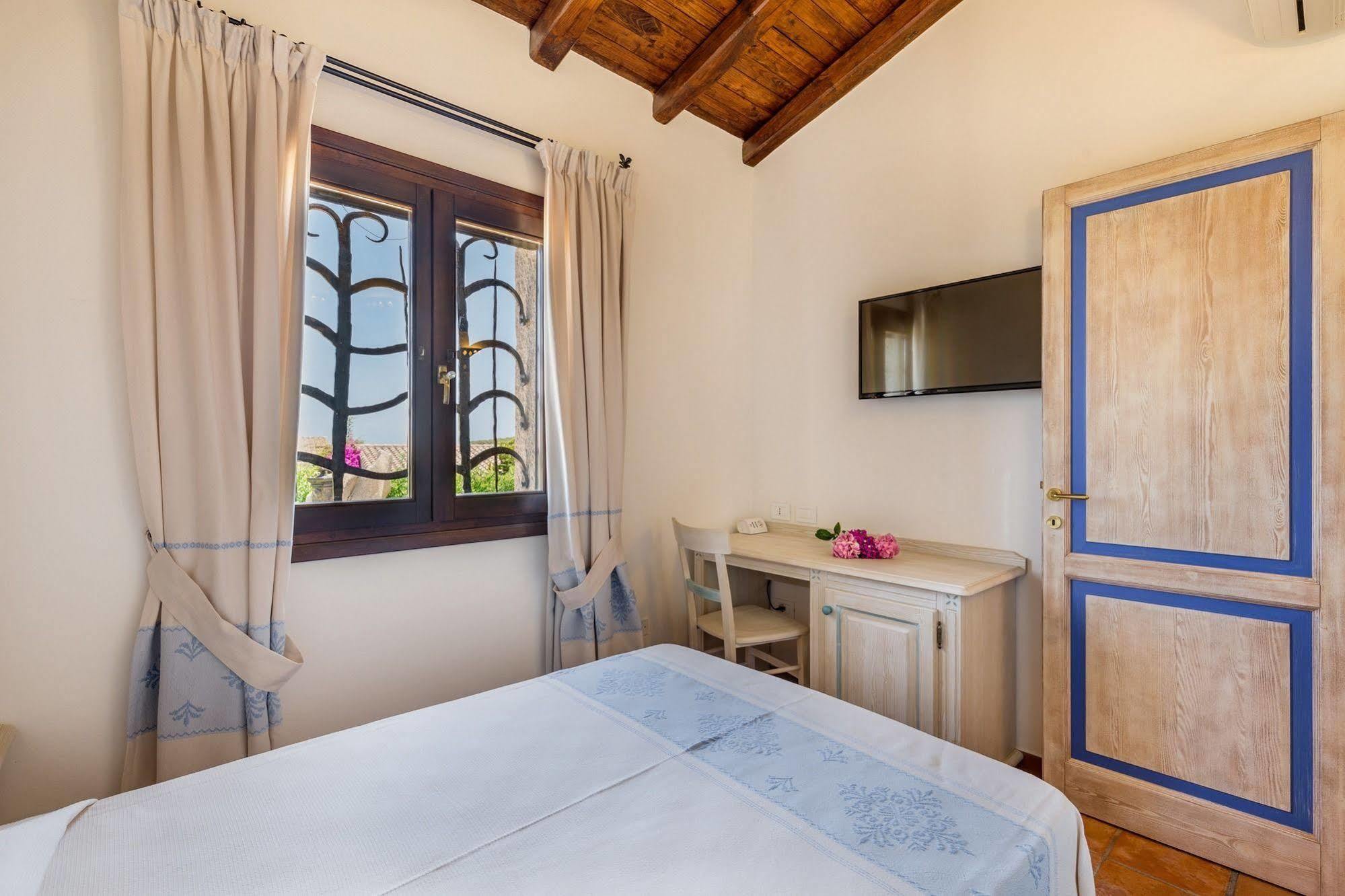 Costa Caddu Hotel San Teodoro (Sardinia)