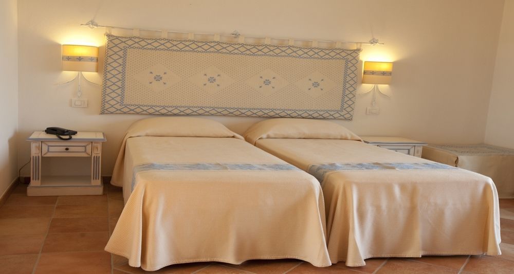 Hotel Costa Caddu 3*